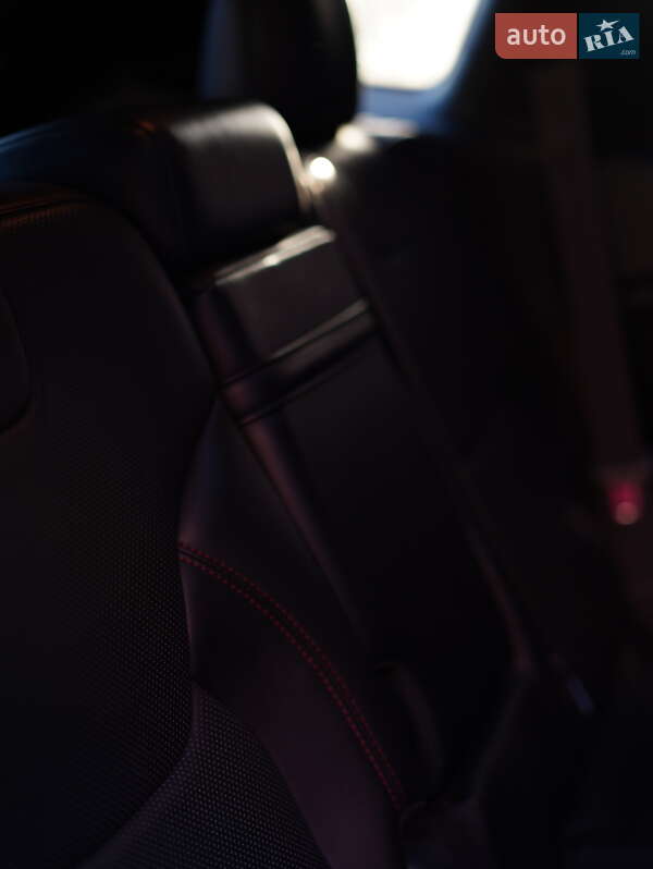 Позашляховик / Кросовер Jeep Cherokee 2014 в Хмельницькому