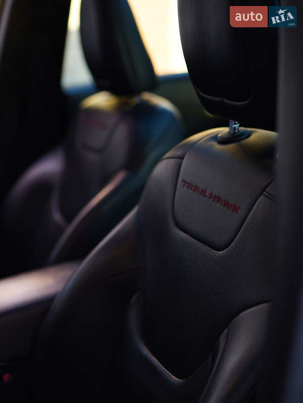 Позашляховик / Кросовер Jeep Cherokee 2014 в Хмельницькому