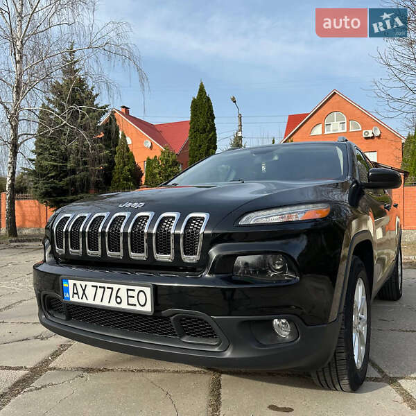 Внедорожник / Кроссовер Jeep Cherokee 2016 в Харькове