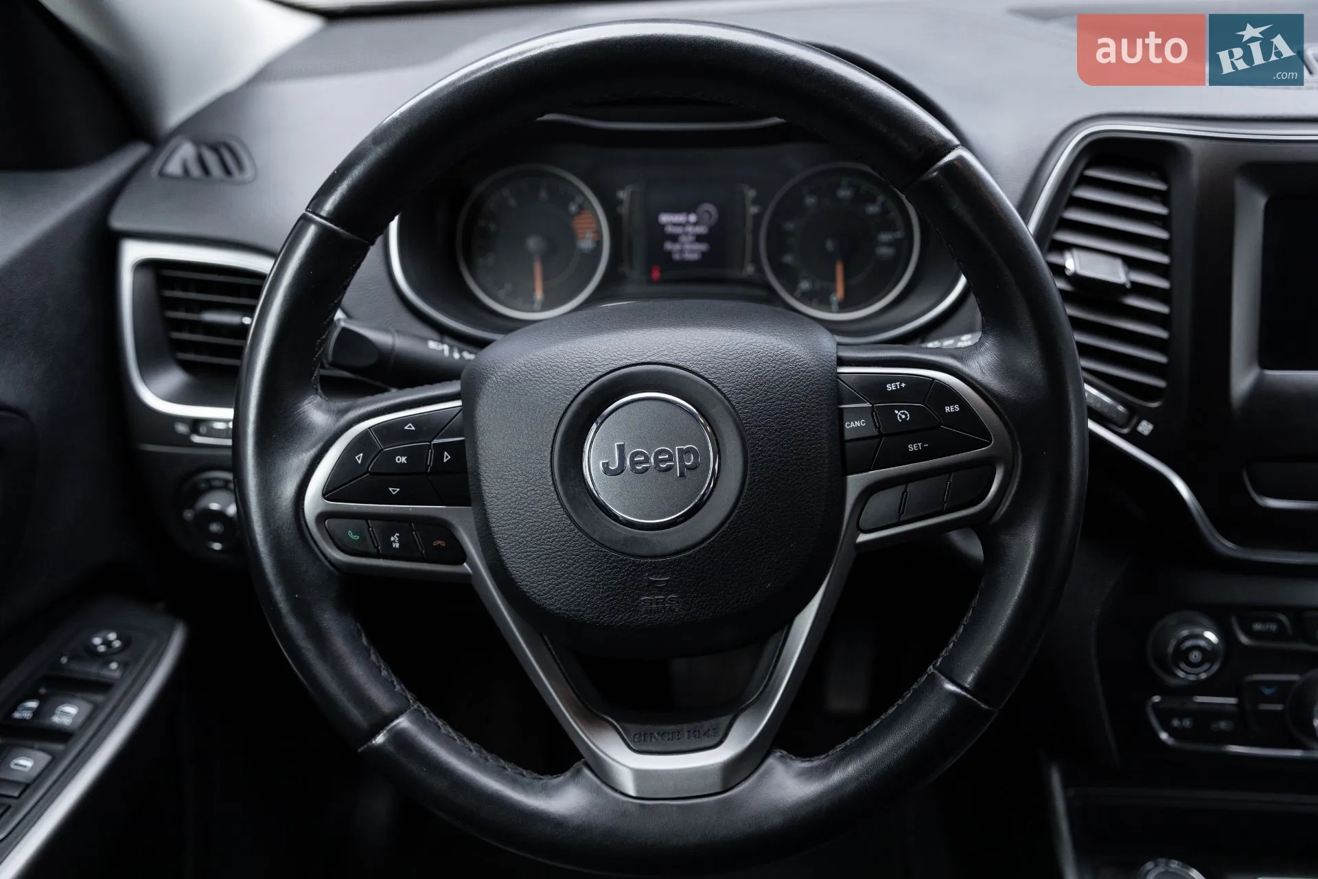 2018 Jeep Cherokee - мініатюра 3
