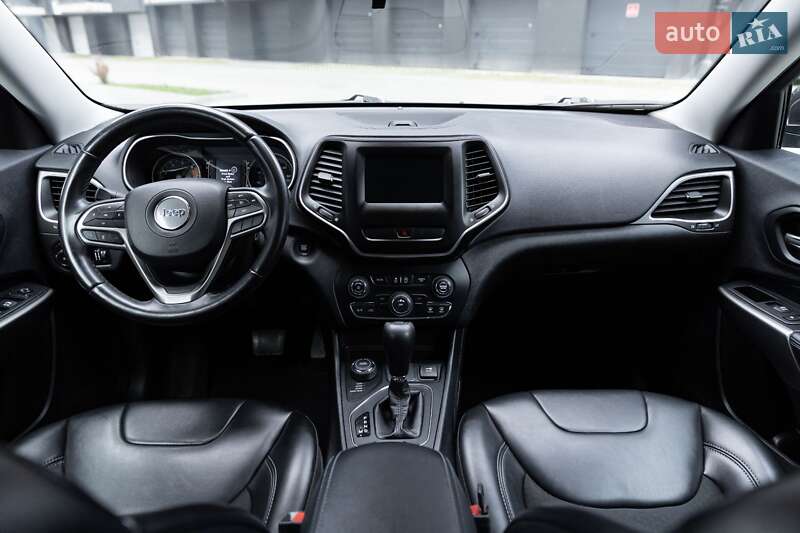 Внедорожник / Кроссовер Jeep Cherokee 2018 в Ивано-Франковске