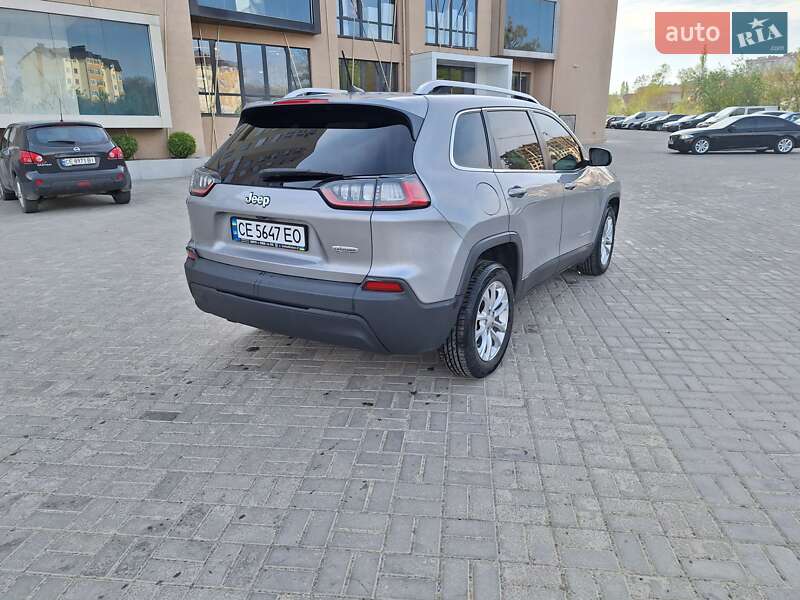 Внедорожник / Кроссовер Jeep Cherokee 2018 в Черновцах
