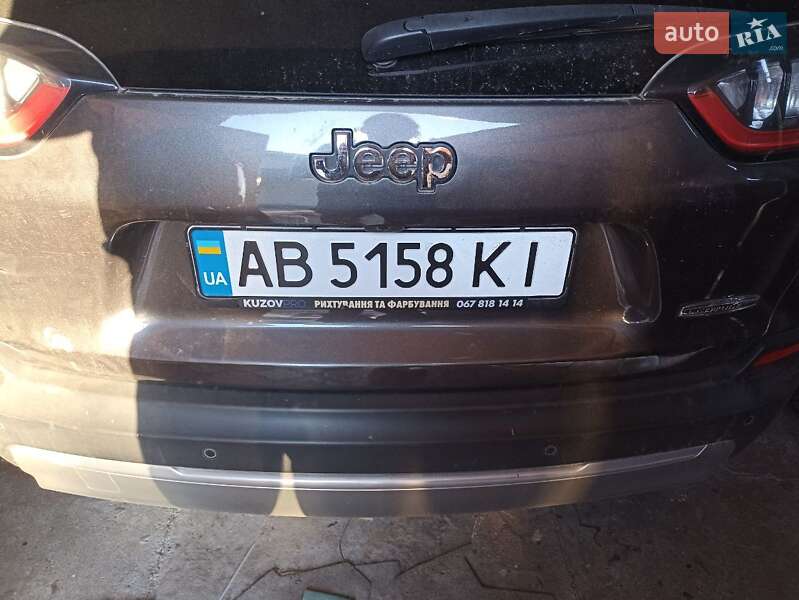 Позашляховик / Кросовер Jeep Cherokee 2019 в Хмільнику