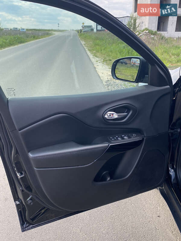 Позашляховик / Кросовер Jeep Cherokee 2019 в Софіївській Борщагівці