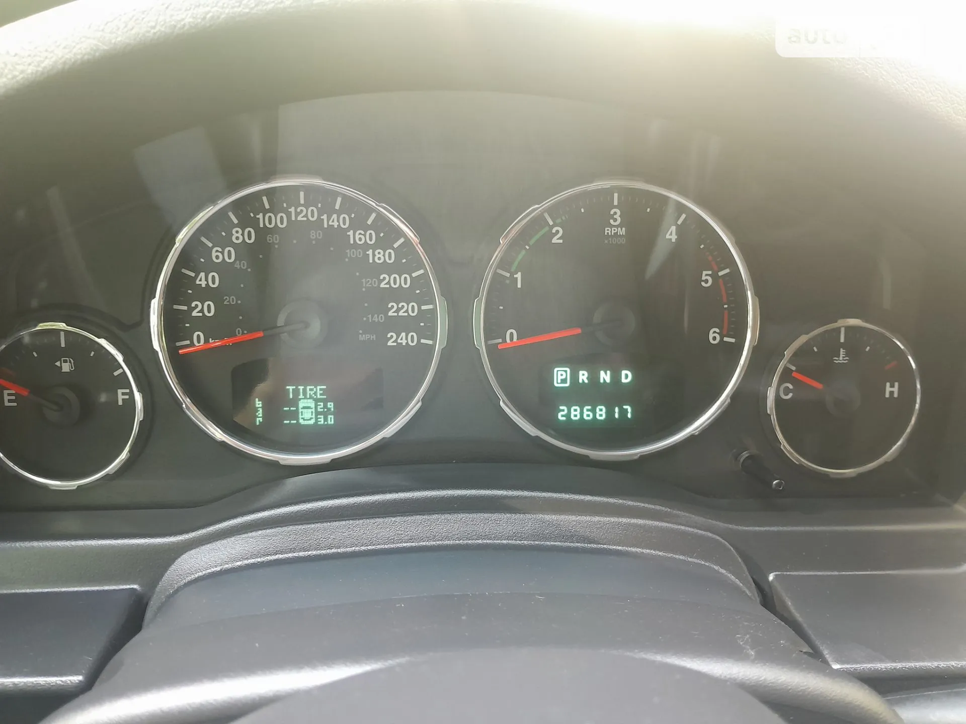 2011 Jeep Cherokee - мініатюра 15