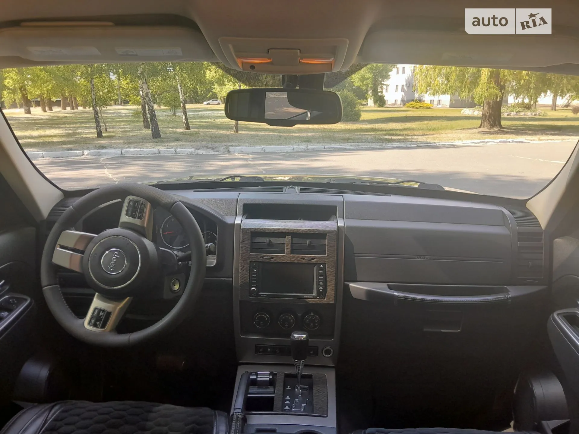 2011 Jeep Cherokee - мініатюра 17