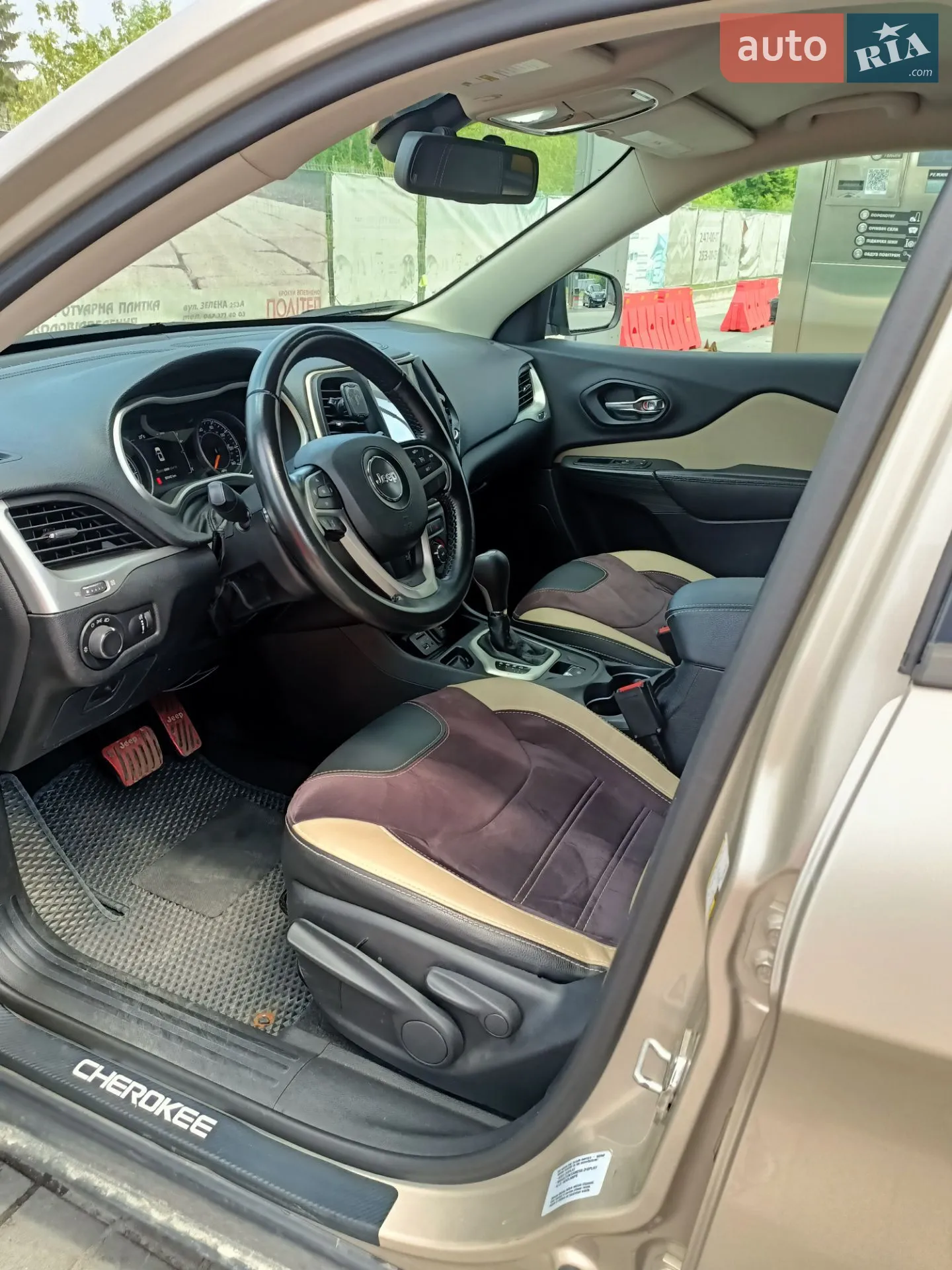 2015 Jeep Cherokee - мініатюра 15