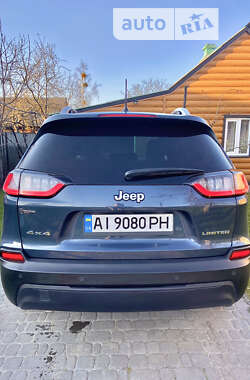 Внедорожник / Кроссовер Jeep Cherokee 2019 в Киеве