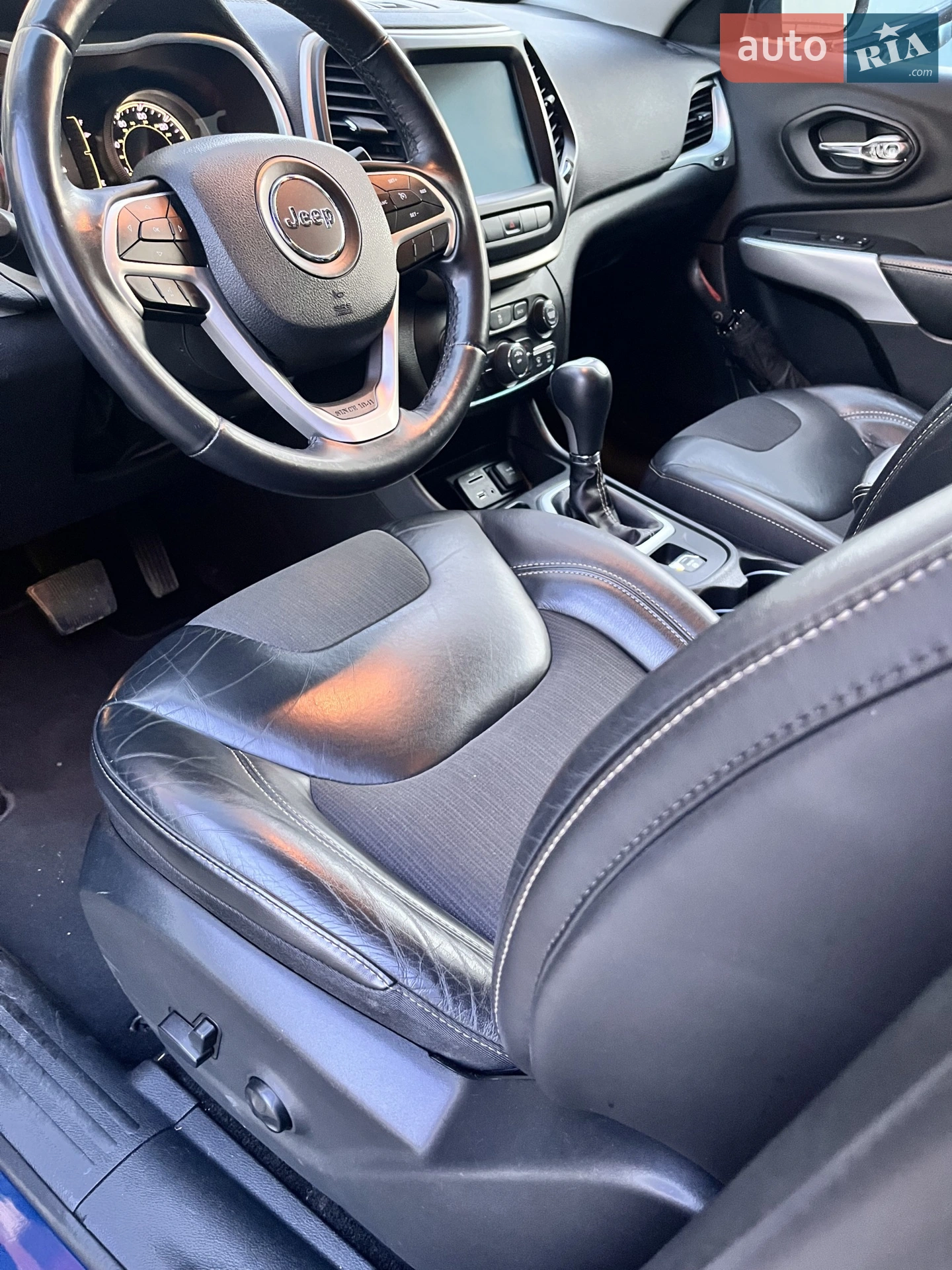2017 Jeep Cherokee - мініатюра 13