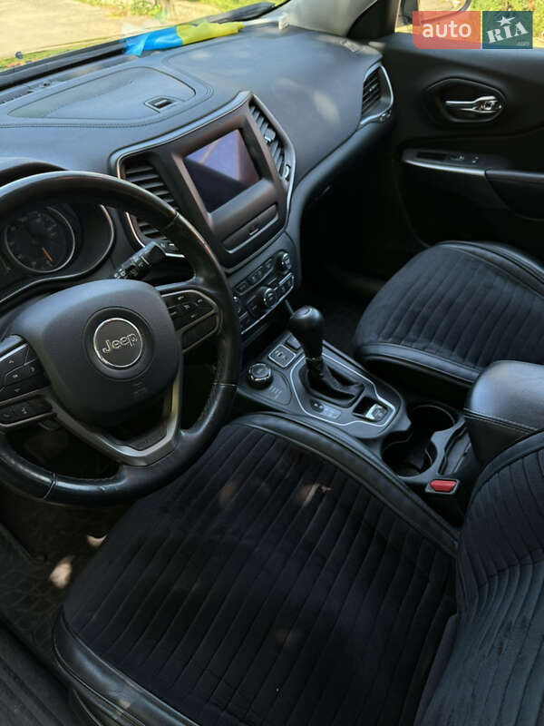 Внедорожник / Кроссовер Jeep Cherokee 2018 в Одессе