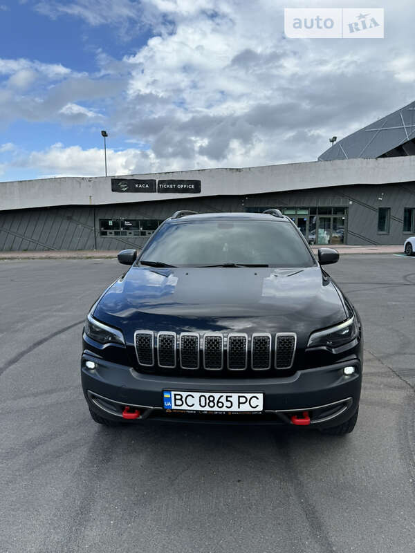 Внедорожник / Кроссовер Jeep Cherokee 2018 в Львове