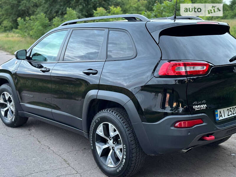 Позашляховик / Кросовер Jeep Cherokee 2017 в Переяславі