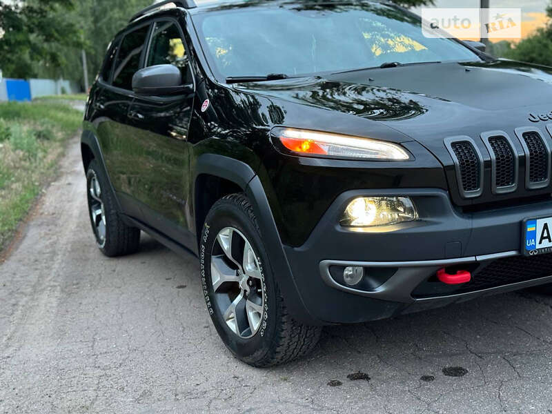 Позашляховик / Кросовер Jeep Cherokee 2017 в Переяславі