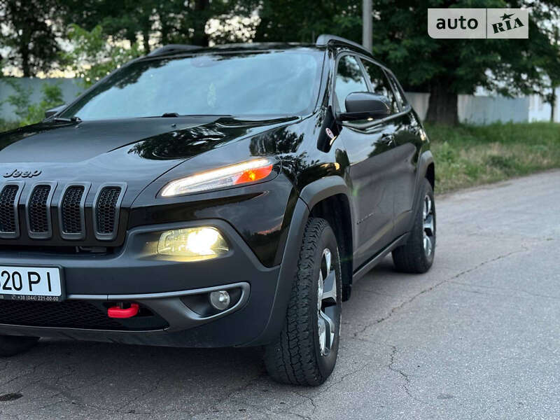 Позашляховик / Кросовер Jeep Cherokee 2017 в Переяславі