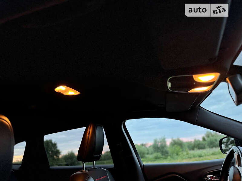 Позашляховик / Кросовер Jeep Cherokee 2017 в Переяславі