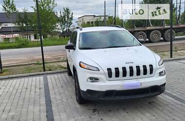 Позашляховик / Кросовер Jeep Cherokee 2015 в Івано-Франківську
