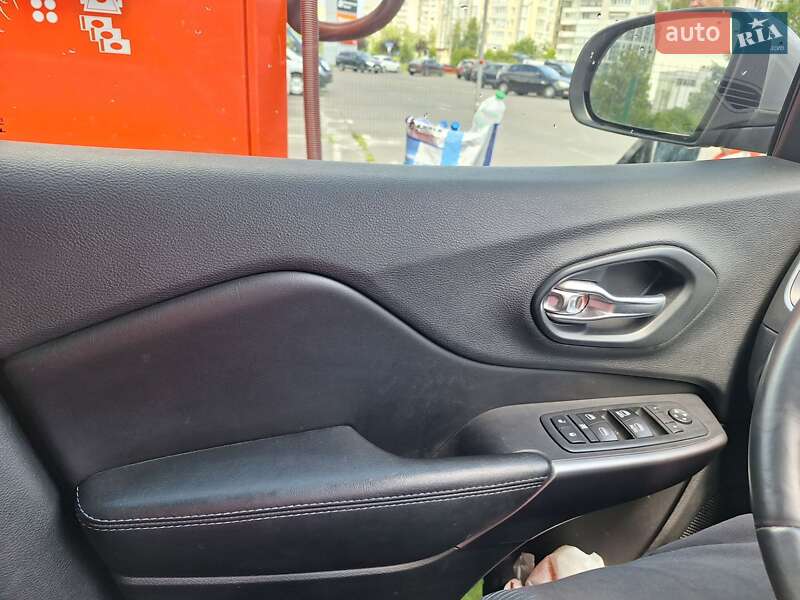 Внедорожник / Кроссовер Jeep Cherokee 2018 в Львове фото 14 Внедорожник / Кроссовер Jeep Cherokee 2018 в Львове