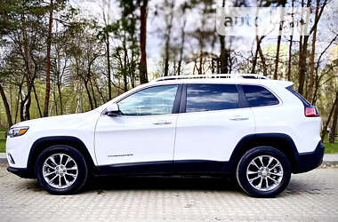 Внедорожник / Кроссовер Jeep Cherokee 2019 в Киеве