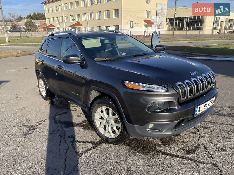 Позашляховик / Кросовер Jeep Cherokee 2016 в Володарці