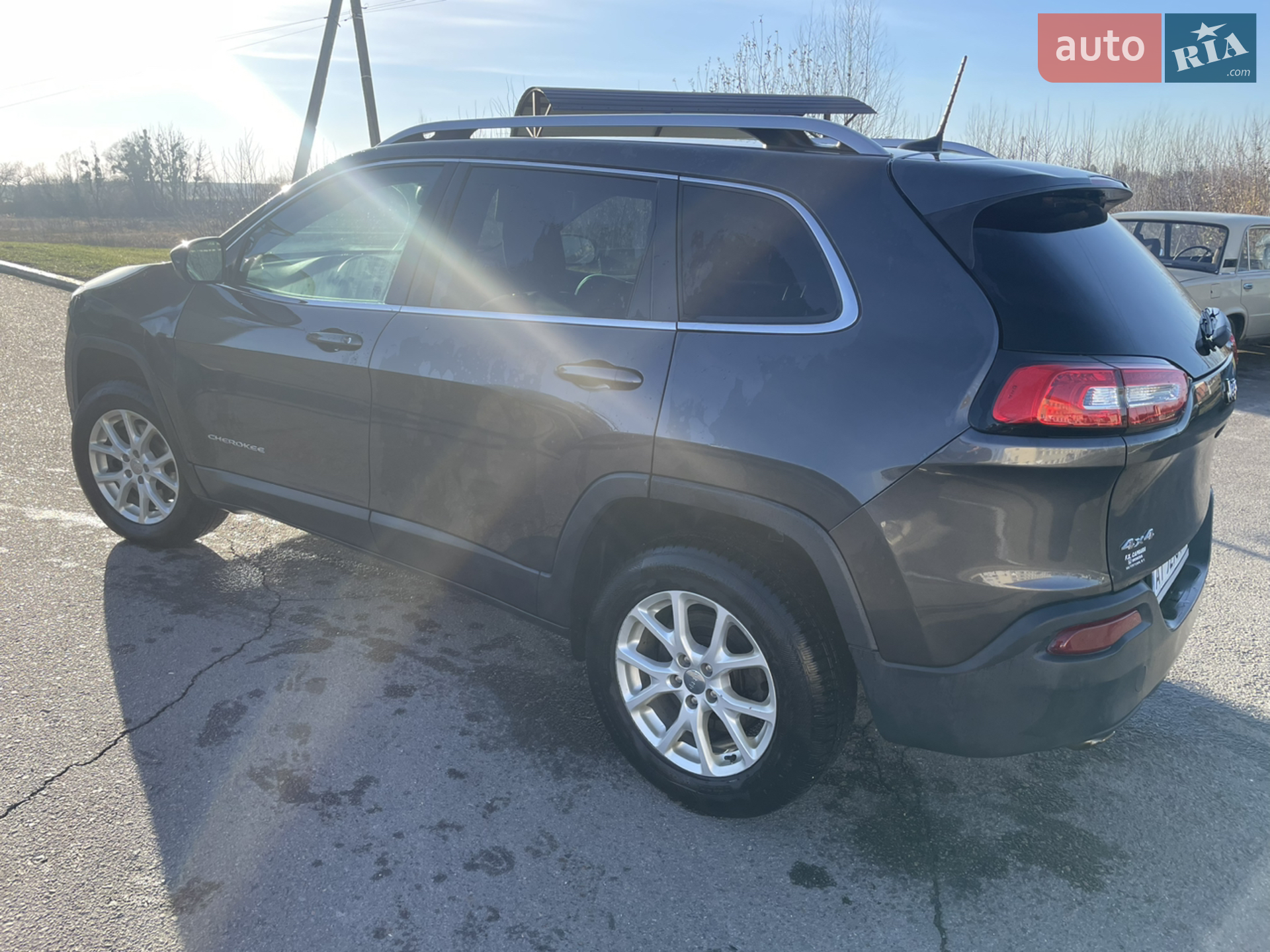 2016 Jeep Cherokee - мініатюра 15