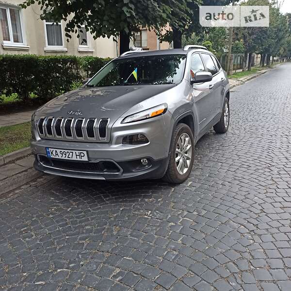 Внедорожник / Кроссовер Jeep Cherokee 2015 в Коломые
