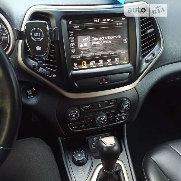Внедорожник / Кроссовер Jeep Cherokee 2015 в Коломые