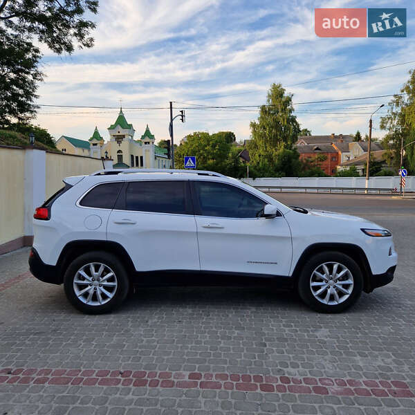 Внедорожник / Кроссовер Jeep Cherokee 2017 в Остроге