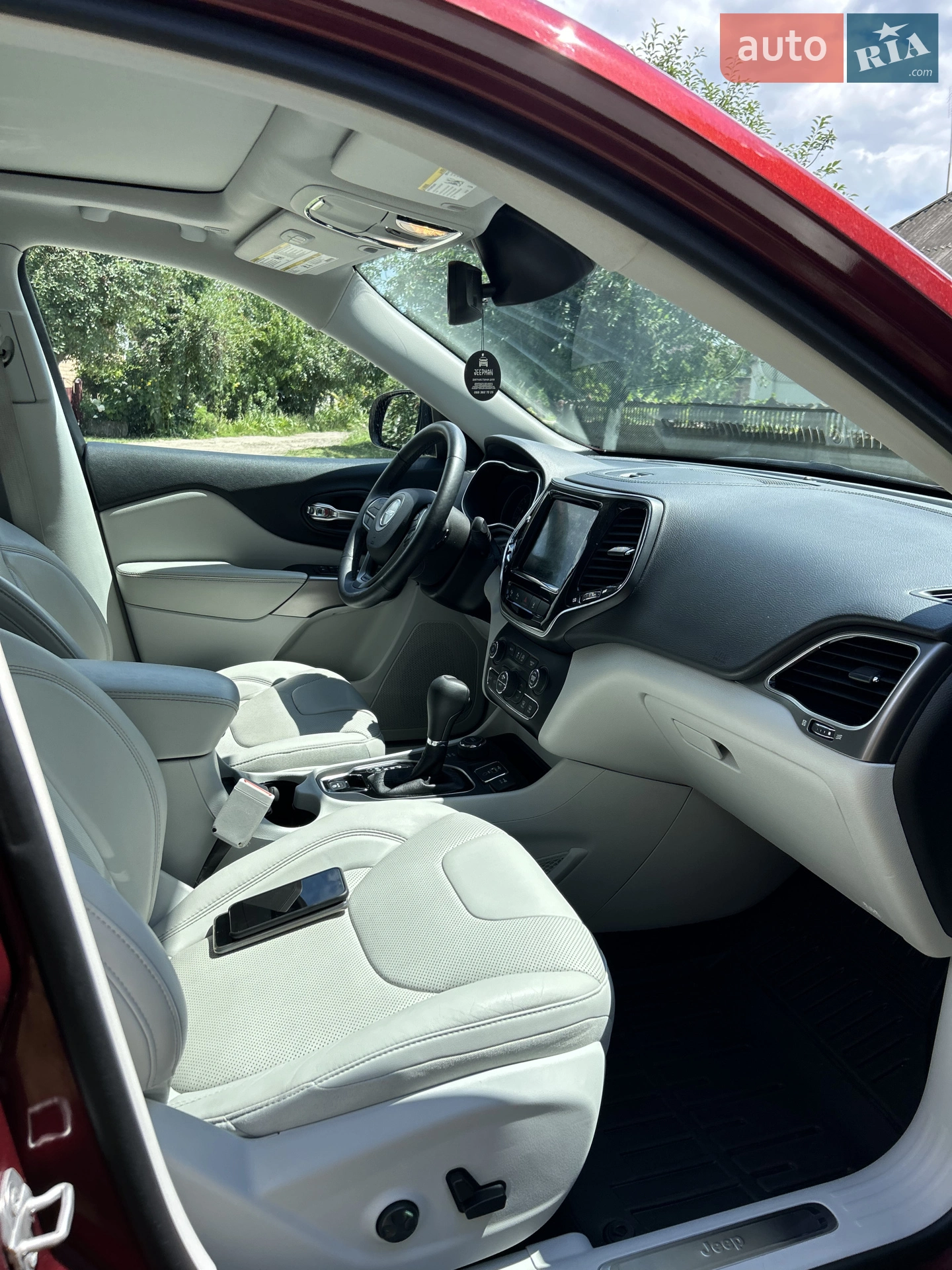 2019 Jeep Cherokee - мініатюра 14