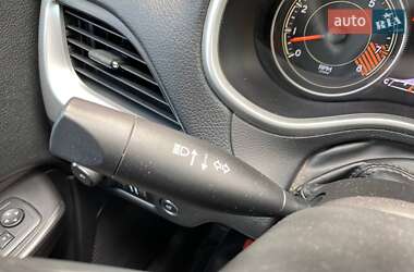 Внедорожник / Кроссовер Jeep Cherokee 2014 в 