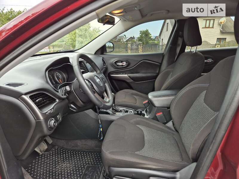 Позашляховик / Кросовер Jeep Cherokee 2018 в Калуші