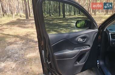 Внедорожник / Кроссовер Jeep Cherokee 2018 в Сумах