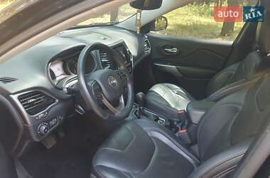 Внедорожник / Кроссовер Jeep Cherokee 2018 в Сумах