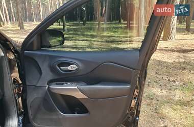 Внедорожник / Кроссовер Jeep Cherokee 2018 в Сумах