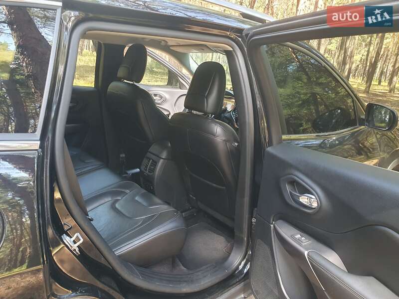 Позашляховик / Кросовер Jeep Cherokee 2018 в Сумах фото 19 Позашляховик / Кросовер Jeep Cherokee 2018 в Сумах