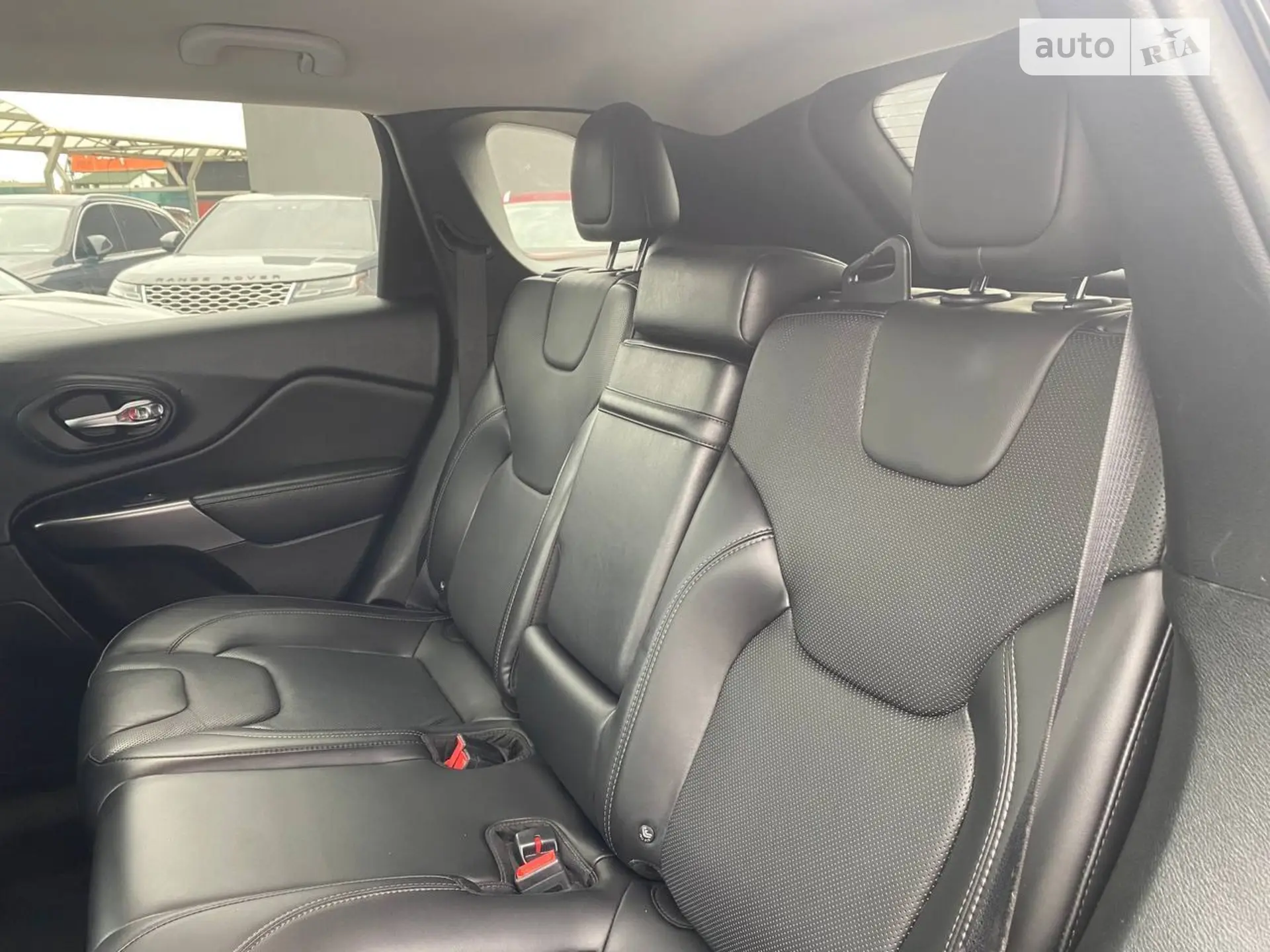 2018 Jeep Cherokee - мініатюра 24