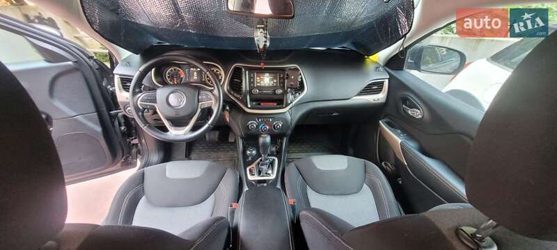 Позашляховик / Кросовер Jeep Cherokee 2017 в Херсоні