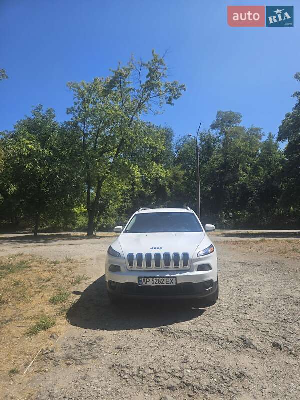 Внедорожник / Кроссовер Jeep Cherokee 2014 в Запорожье