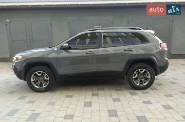 Внедорожник / Кроссовер Jeep Cherokee 2019 в 