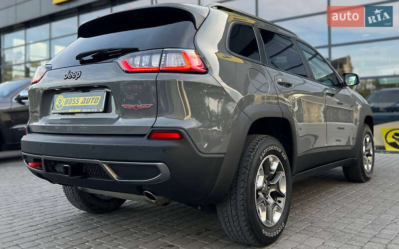 Внедорожник / Кроссовер Jeep Cherokee 2018 в Ивано-Франковске