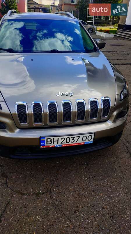 Позашляховик / Кросовер Jeep Cherokee 2016 в Добропіллі