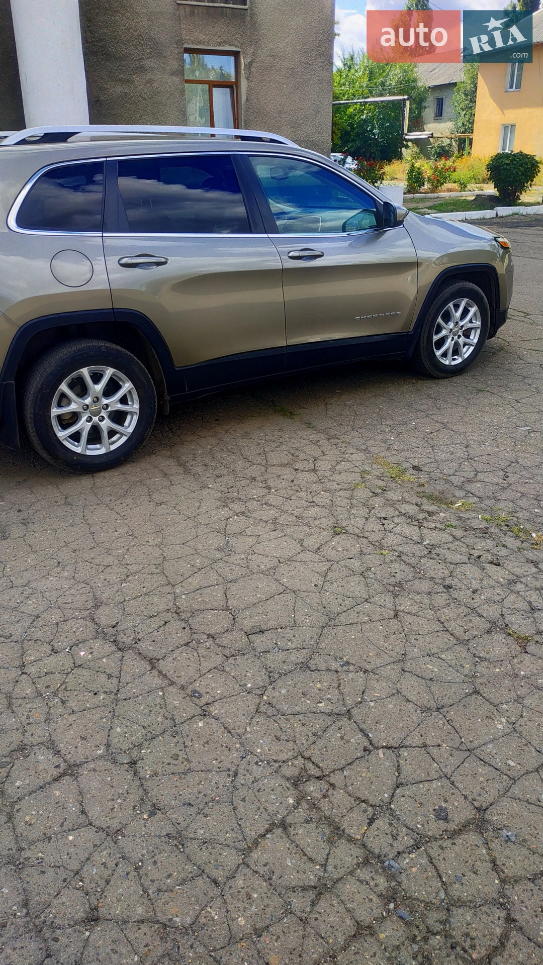 2016 Jeep Cherokee - мініатюра 10