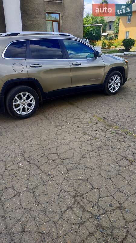 Позашляховик / Кросовер Jeep Cherokee 2016 в Добропіллі
