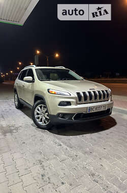 Позашляховик / Кросовер Jeep Cherokee 2015 в Львові