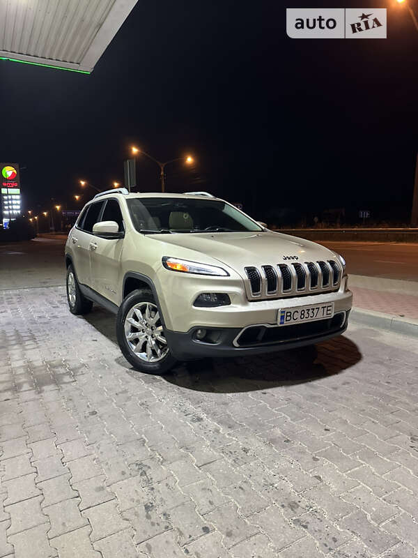Позашляховик / Кросовер Jeep Cherokee 2015 в Львові