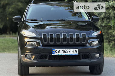 Внедорожник / Кроссовер Jeep Cherokee 2015 в Киеве