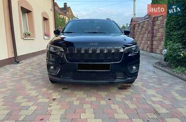 Внедорожник / Кроссовер Jeep Cherokee 2019 в Ровно