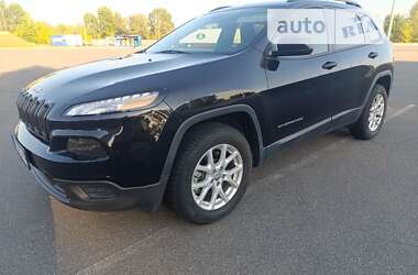 Позашляховик / Кросовер Jeep Cherokee 2015 в Києві