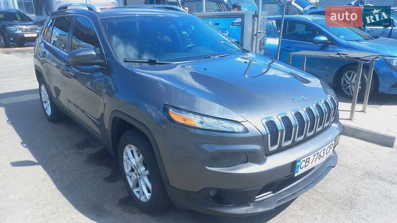 Внедорожник / Кроссовер Jeep Cherokee 2016 в Чернигове
