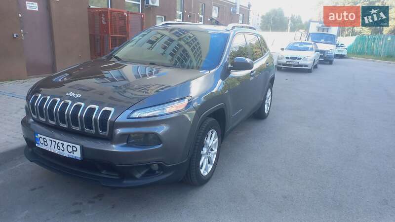 Внедорожник / Кроссовер Jeep Cherokee 2016 в Чернигове