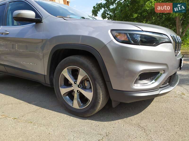 Позашляховик / Кросовер Jeep Cherokee 2019 в Полтаві фото 45 Позашляховик / Кросовер Jeep Cherokee 2019 в Полтаві